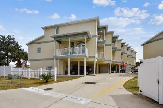 C 드림즈 바이 북 댓 콘도