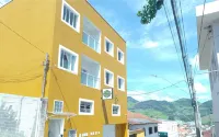 Pousada Verissimus Hôtels à : Brasopolis