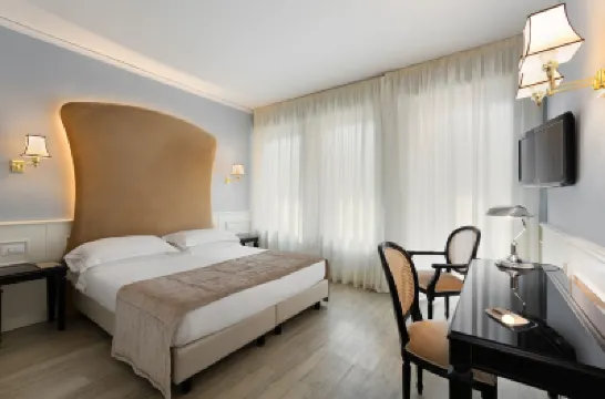 Hotel San Luca Hotels near Porta Nuova
