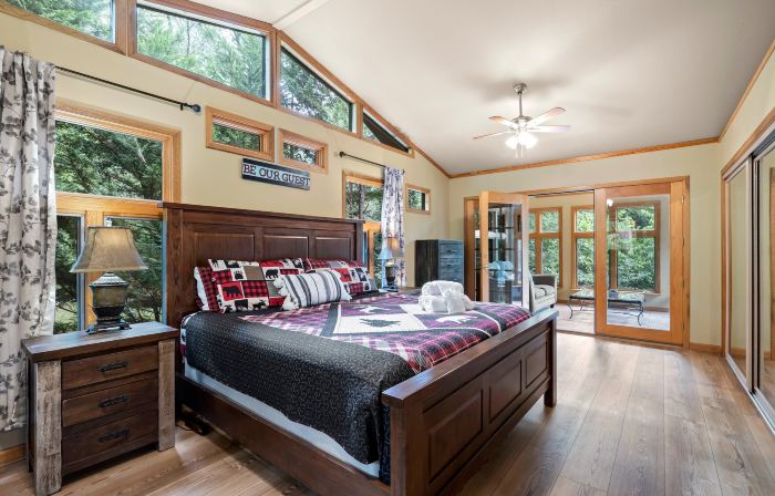 Rivers Edge Near Wcu Fire Pit Hot Tub Game Room