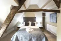The Bell Inn Hotels in Rodborough