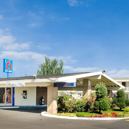 Motel 6 Tacoma, WA - Fife