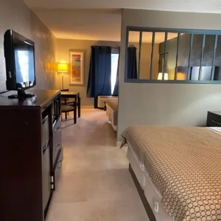 Guest Inn Lake City