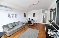 Apartment Fran Green & Blue