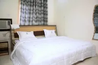 Mayoral Hotel & Suite