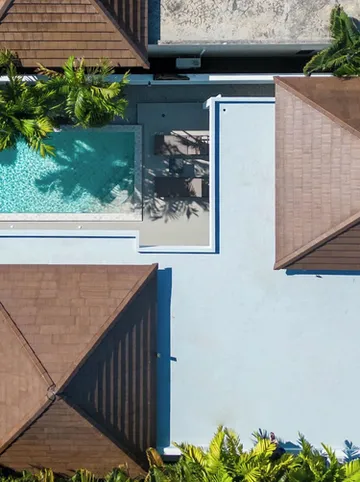 รูปภาพของวิลล่า อินทราที่มีดีไซน์ 2 ห้องนอนพร้อมสระว่ายน้ำออกซิเจน