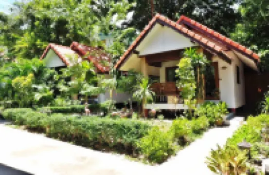 Blue Diamond Resort บลูไดมอนด์ รีสอร์ท โรงแรมใกล้หาดทรายนวล