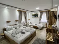 Rustic Inn River Hotels in Plitvicka Jezera