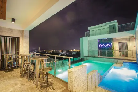 Hotel XYZ Отели рядом с Аэропорт Д. З. Ромуальдес