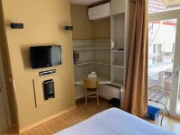 Hotel Salvators - พร้อมระเบียง