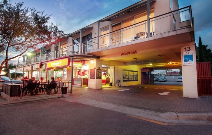 Semaphore Blue Apartments
