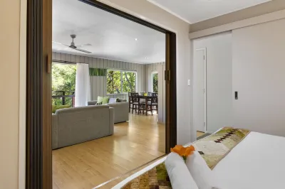 Broad Leaf Villas