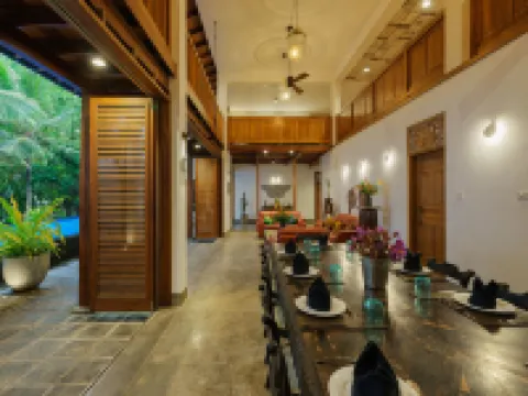 Royal Indigo Villa Hotels in Talpe