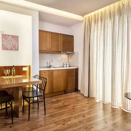 Elina Hotel Apartments