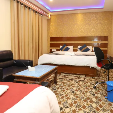 Taplejung Hotel Pathivara