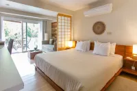 Inn at Moonlight Beach