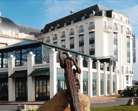 Sowell Hotels le Beach Hotels in Trouville-sur-Mer