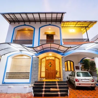 Peters Inn - Hostel Hotels near Rainbow Bridge Ernakulam