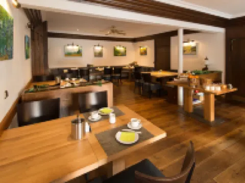 Hotel Weinhaus Weis Hoteles en Leiwen