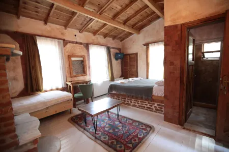 Kayserkaya Cottages & Camping Отели в г. Sirince