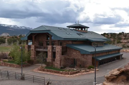 Cougar Ridge Resort, LLC