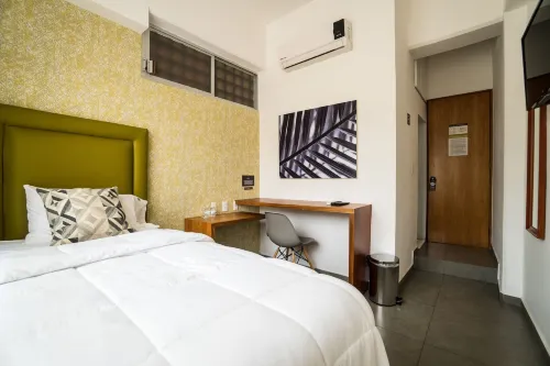 Hotel Suites Regina - 2 étoiles