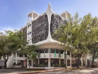 Mayfair House Hotel & Garden Hotels near Little Havana