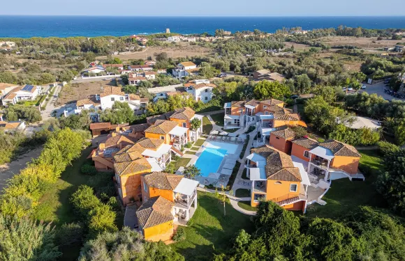 加拉尼亞斯度假酒店