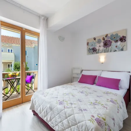 Cina Apartments