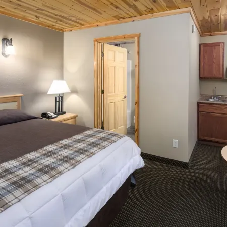 Rock Crest Lodge & Cabins Hotels in Custer