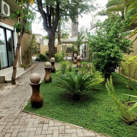Uzuri Guesthouse CC