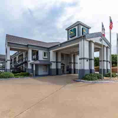 Quality Inn & Suites Canton Hotel Exterior