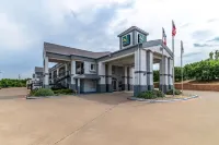 Quality Inn & Suites Canton Hotels in der Nähe von Yesterland Farm