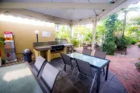 Aussie Resort Hotel di Burleigh Heads