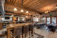 Bavarian Lodge - bar
