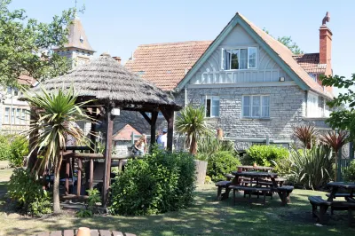 Bear Inn, Somerset by Marston's Inns Hotels in Glastonbury