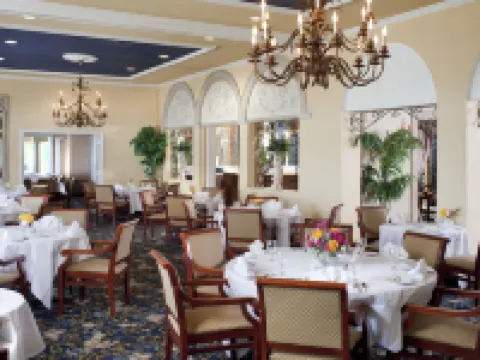 Club Continental Hotels in Orange Park