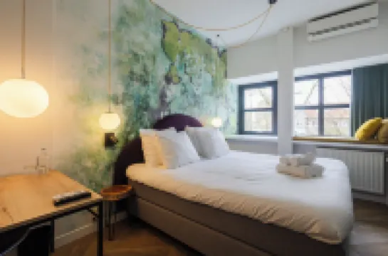 บัดเฮาส์โฮเทล