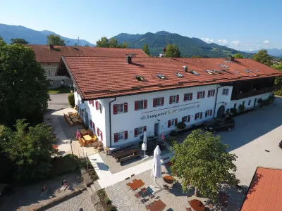 Landgasthof Goldener Pflug Hotels in der Nähe von Schraml GmbH