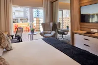 First Group Riviera Suites Các khách sạn ở 