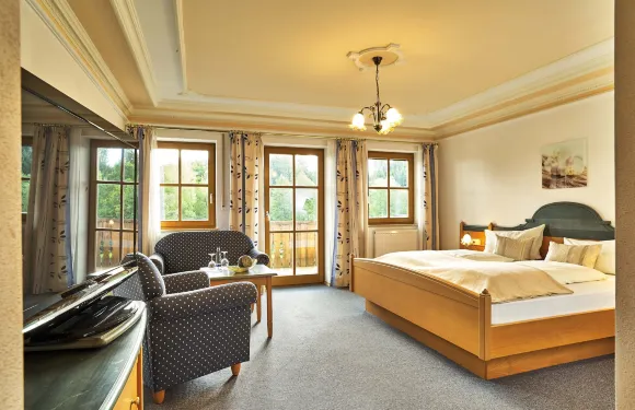 斯馬爾霍夫旅館酒店