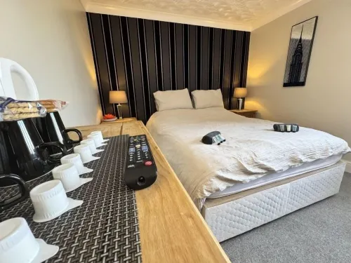 โรงแรมเดอะคิงส์เฮดอิน - ที่มีบาร์