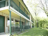Anglers Riverfront Motel Hotels in Stone County