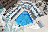 Universal Hotel Perla - Beach
