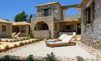 Calme Suites Mani