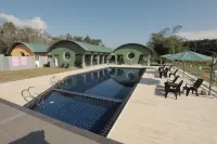 Hotel Popular Kyaik HTO - Bãi đậu xe