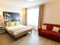 Appart-Hôtel Mer & Golf City Bordeaux Bassins à Flot ジャック シャバン デルマ橋周辺のホテル