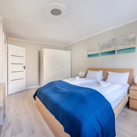 Kopernika, Sun & Snow