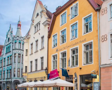 メリトン オールド タウン ガーデン ホテル タリンのホテル