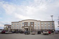Service Plus Inns & Suites Drayton Valley - Bãi đậu xe